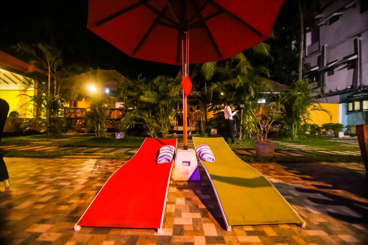 Hotel White House Anuradhapura Exterior foto